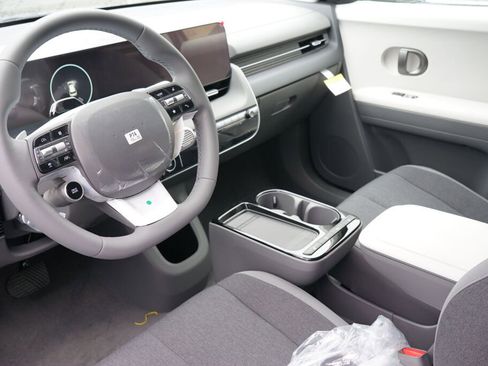 New 2026 Hyundai Ioniq 5 SE image 10