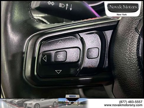 Used 2022 Jeep Gladiator Willys image 20