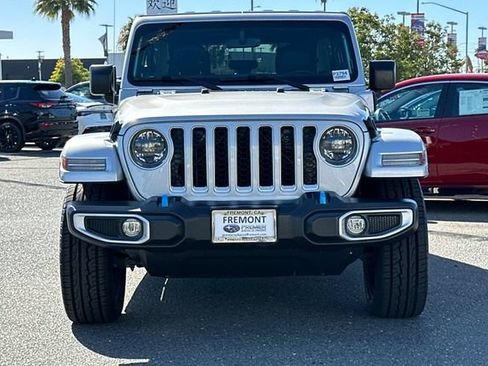 Used 2023 Jeep Wrangler Unlimited Sahara w/ Cold Weather Group AWD/4WD image 9