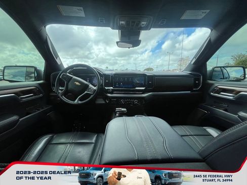 Used 2024 Chevrolet Silverado 1500 High Country w/ High Country Premium Package AWD/4WD image 27