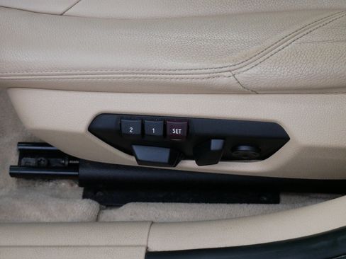 Used 2015 BMW 320i xDrive Sedan AWD/4WD image 20