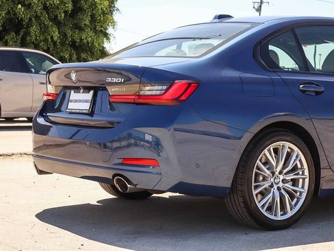 Used 2023 BMW 330i Sedan w/ Parking Assistance Package RWD image 11