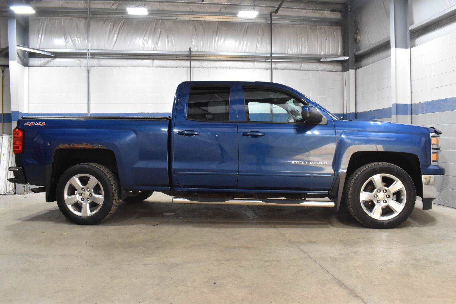 Used 2015 Chevrolet Silverado 1500 LT w/ LT Convenience Package AWD/4WD image 24