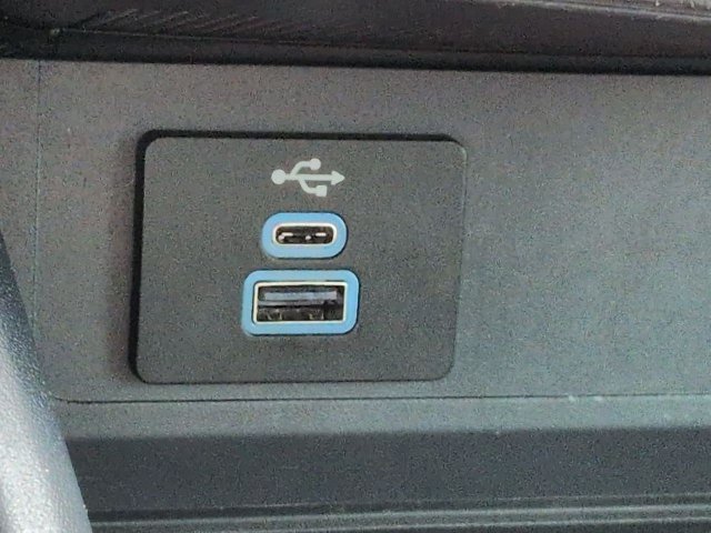 Certified 2025 Ford Mustang Coupe RWD image 20