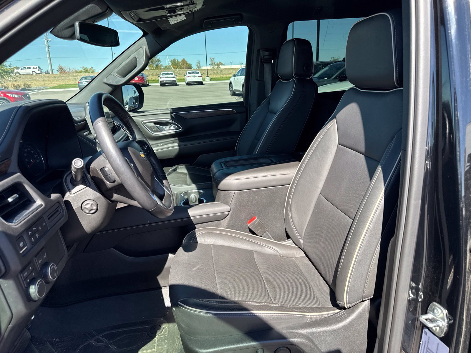 Used 2021 Chevrolet Tahoe Premier AWD/4WD image 9