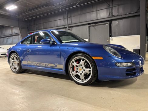 Used 2006 Porsche 911 Carrera S RWD image 2