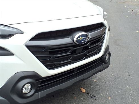 Used 2025 Subaru Outback Premium image 25