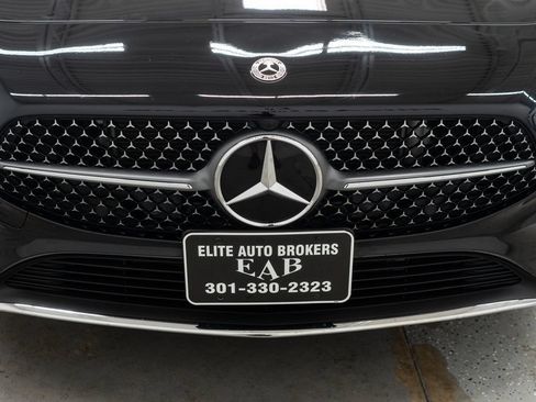 Used 2025 Mercedes-Benz CLA 250 4MATIC image 35