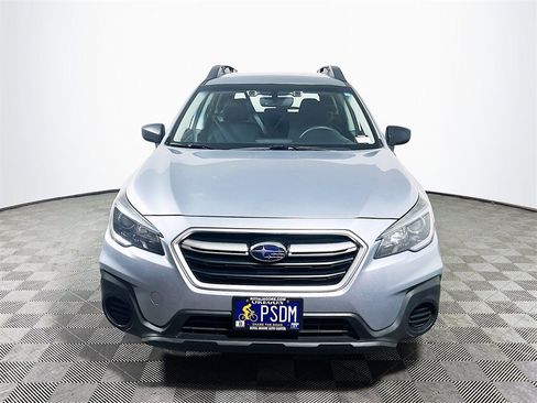 Used 2019 Subaru Outback 2.5i image 3