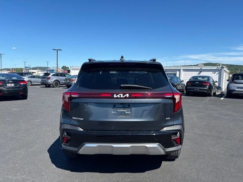 Used 2024 Kia Seltos S AWD/4WD image 4