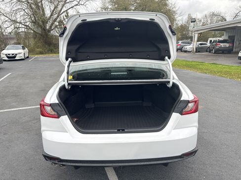 New 2025 Toyota Camry SE w/ Convenience Package FWD image 36