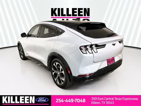 Used 2023 Ford Mustang Mach-E Premium RWD image 7