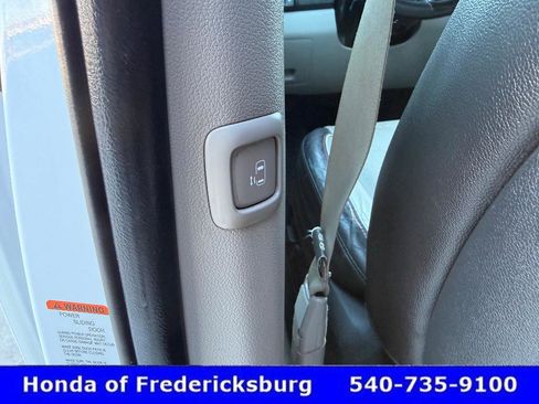 Used 2019 Kia Sedona EX w/ EX Premium Package image 17