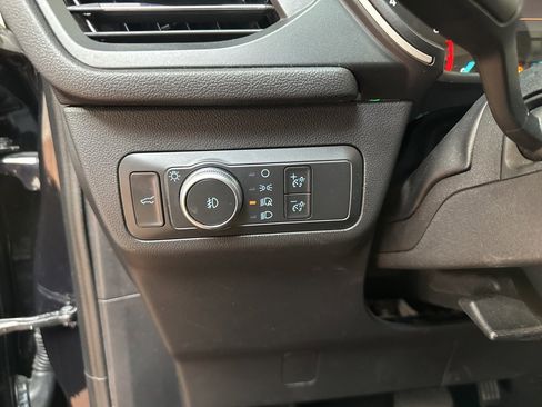 Used 2020 Ford Escape SEL image 23