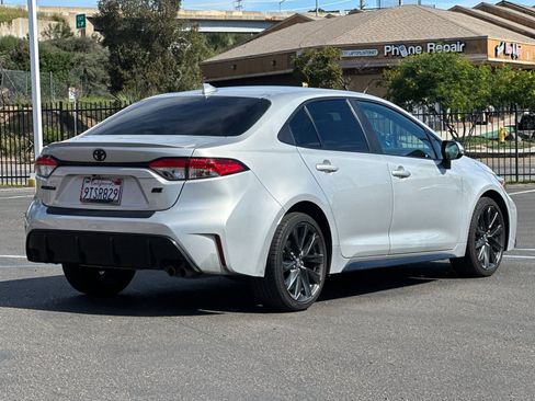 Used 2025 Toyota Corolla SE image 5