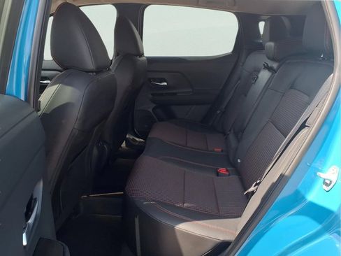 Used 2025 Nissan Kicks SR FWD image 11