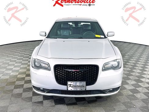 Used 2023 Chrysler 300 S image 2