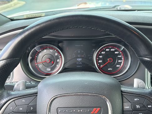 Used 2022 Dodge Charger Scat Pack w/ Dynamics Package RWD image 10