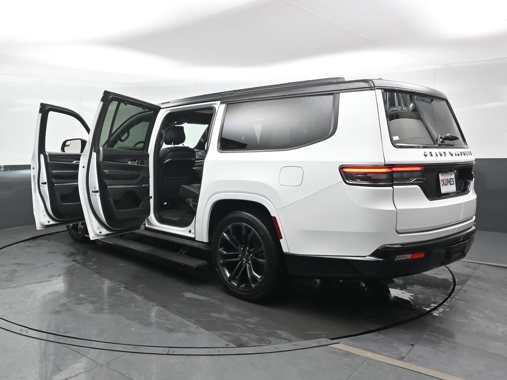 Used 2024 Jeep Grand Wagoneer L Series II w/ Quick Order Packagew 28T AWD/4WD image 51
