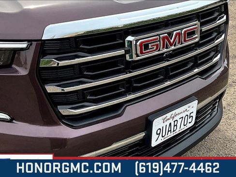 Used 2025 GMC Acadia Elevation image 32