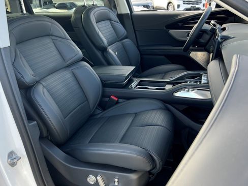 New 2026 Lincoln Nautilus Reserve image 8