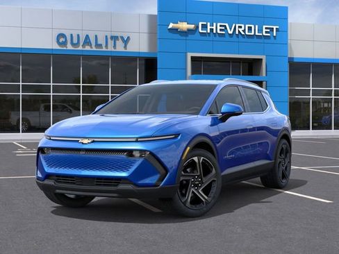 New 2026 Chevrolet Equinox EV LT image 6