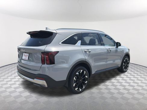Used 2025 Kia Sorento EX w/ Panoramic Sunroof Package FWD image 17