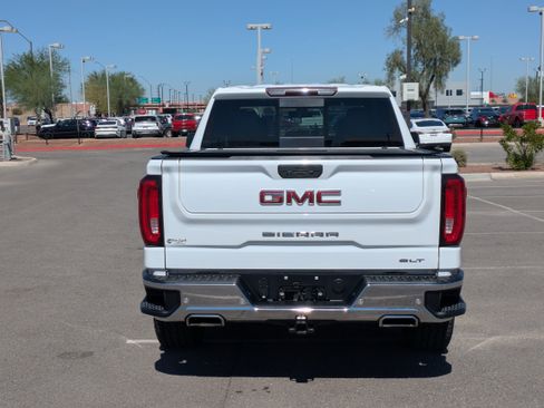 Used 2019 GMC Sierra 1500 SLT w/ SLT Premium Plus Package image 4