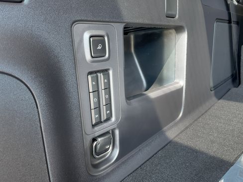 Used 2025 Ford Expedition Max Platinum w/ Platinum Ultimate Package image 12