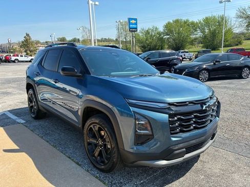 Used 2025 Chevrolet Equinox LT w/ Convenience Package II image 4