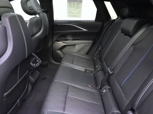Used 2024 Cadillac Lyriq Sport AWD/4WD image 21
