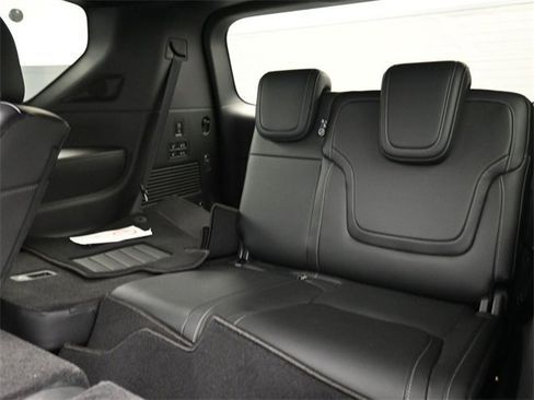 New 2025 Nissan Armada PRO-4X w/ Pro-4X Premium Package image 9