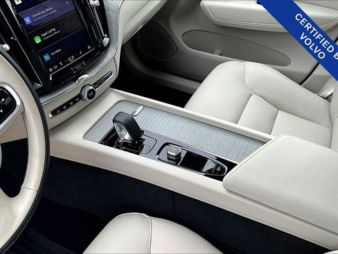 Used 2025 Volvo XC60 T8 Plus w/ Protection Package Premier image 18