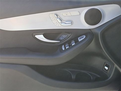Used 2022 Mercedes-Benz GLC 300 GLC 300 image 23