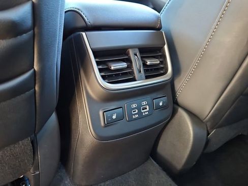 Used 2023 Subaru Outback Limited image 16