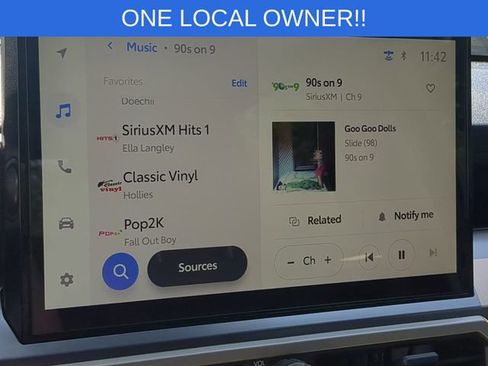 Used 2025 Toyota Tacoma TRD Sport AWD/4WD image 21