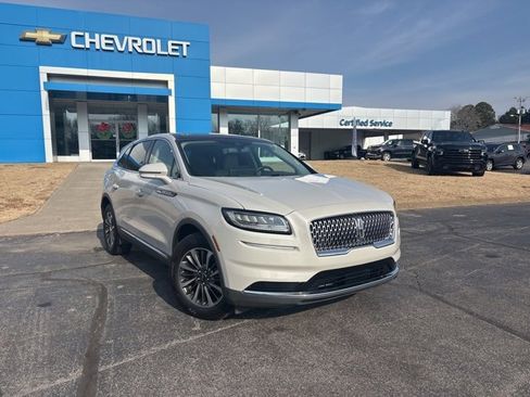 Used 2021 Lincoln Nautilus Reserve w/ Cargo Utility Package image 3