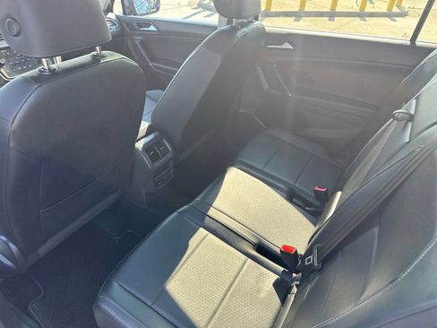 Used 2020 Volkswagen Tiguan SE w/ Panoramic Sunroof Package AWD/4WD image 20