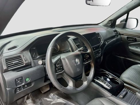 Used 2023 Honda Passport Elite image 9