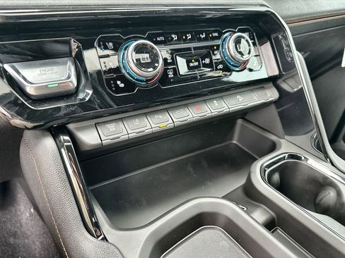 New 2026 GMC Sierra 2500 AT4 w/ AT4 Premium Plus Package AWD/4WD image 27