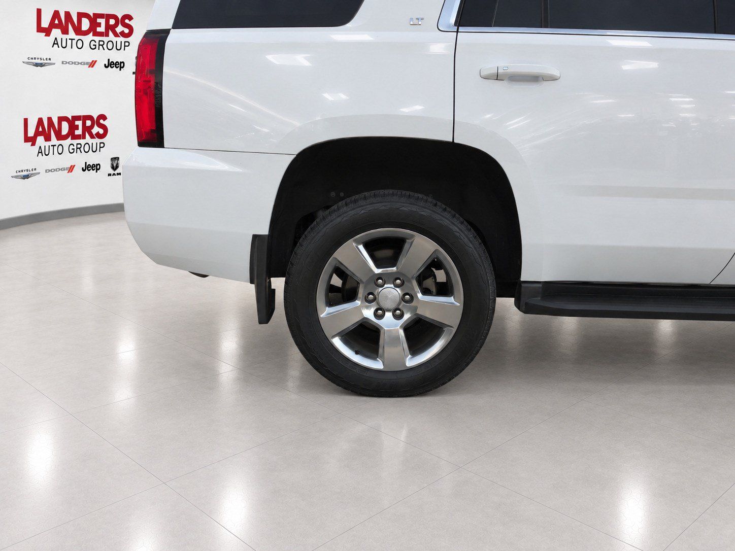 Used 2018 Chevrolet Tahoe LT w/ Texas Edition Package RWD image 10