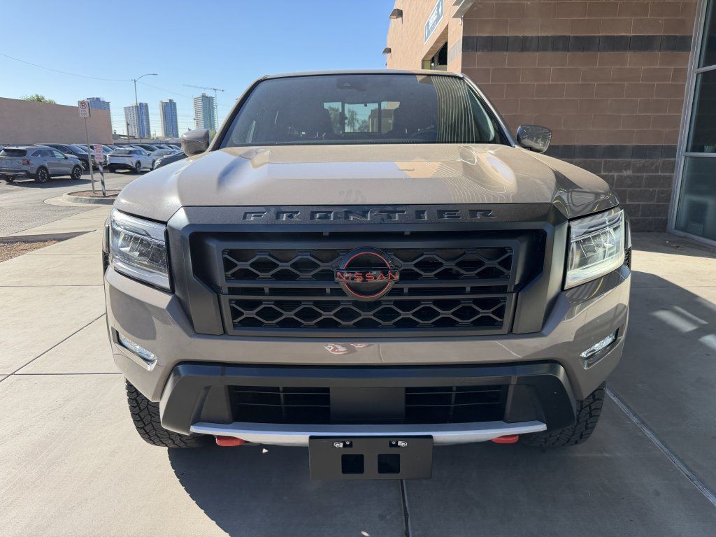 Used 2024 Nissan Frontier PRO-4X w/ Off-Road Protection Package AWD/4WD image 10