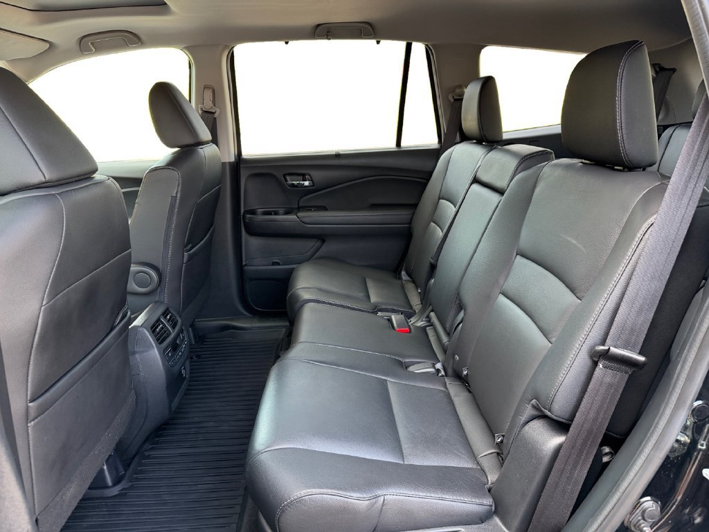 Used 2022 Honda Pilot Black Edition image 18