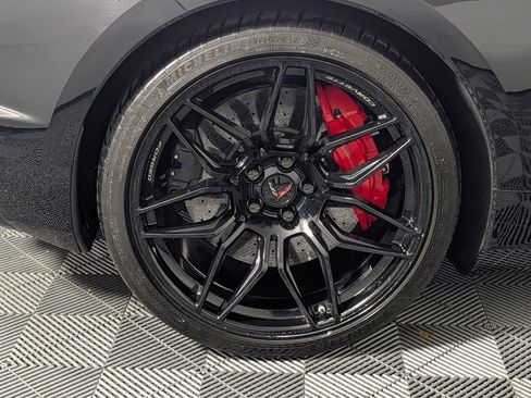 Used 2024 Chevrolet Corvette Z06 image 13