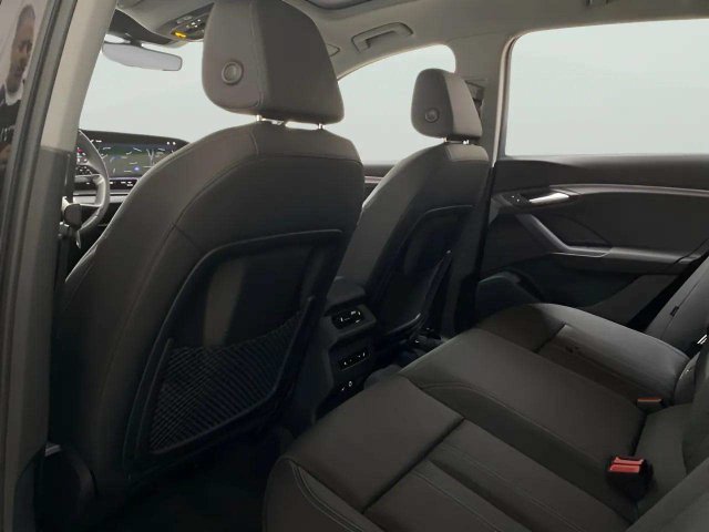 Used 2025 Audi Q6 e-tron Premium w/ Convenience Package RWD image 48