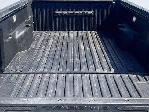 Used 2025 Toyota Tacoma SR5 RWD image 18