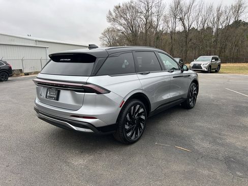 New 2026 Lincoln Nautilus Reserve w/ Jet Appearance Package image 6