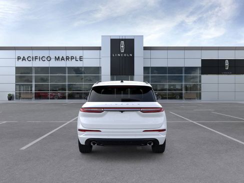 New 2026 Lincoln Corsair Premiere image 5