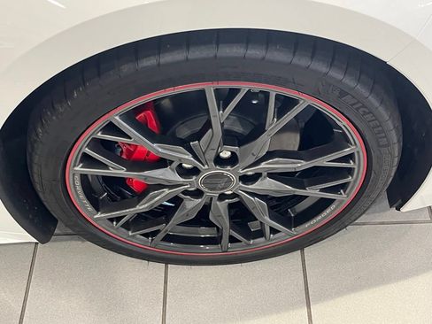 Used 2023 Chevrolet Corvette Stingray Premium Cpe RWD image 9