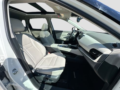 Used 2021 Nissan Rogue SL w/ Premium Package image 28